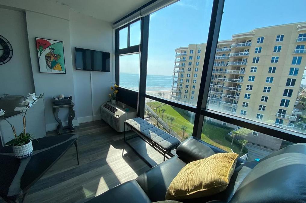 Aparthotel Oceanside Daytona Beach