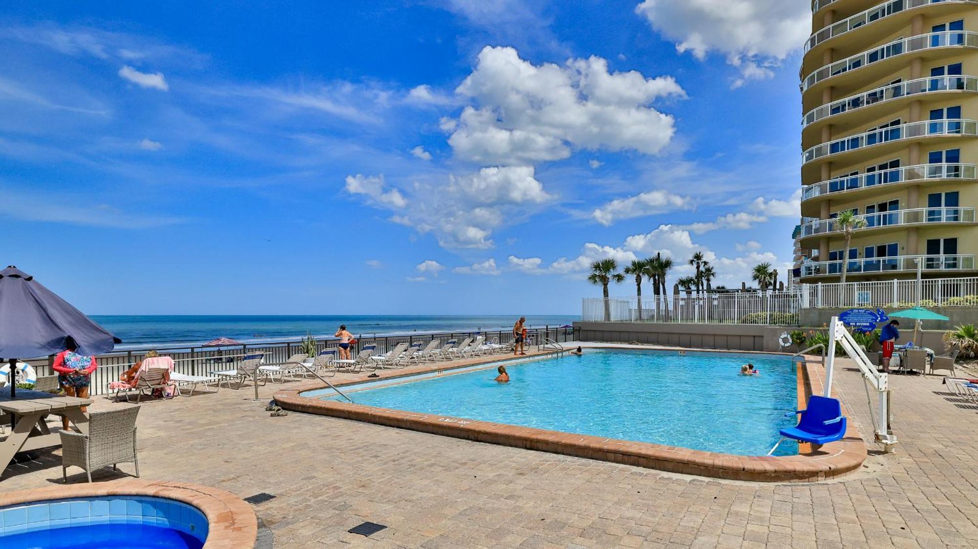 Oceanside Aparthotel
